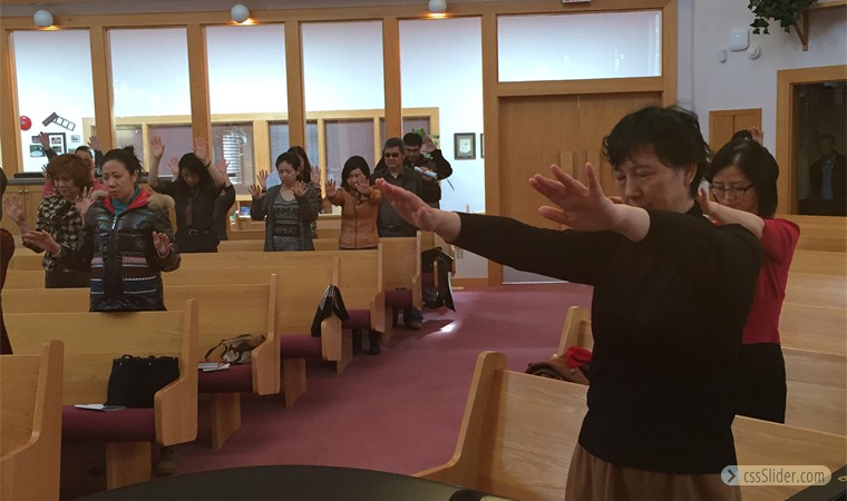 为2015年执事们祷告