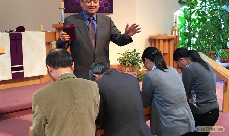 为2015年执事们祷告