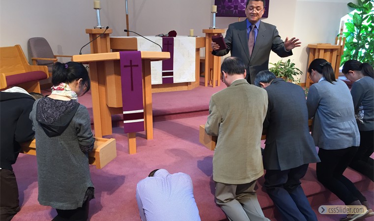 为2015年执事们祷告